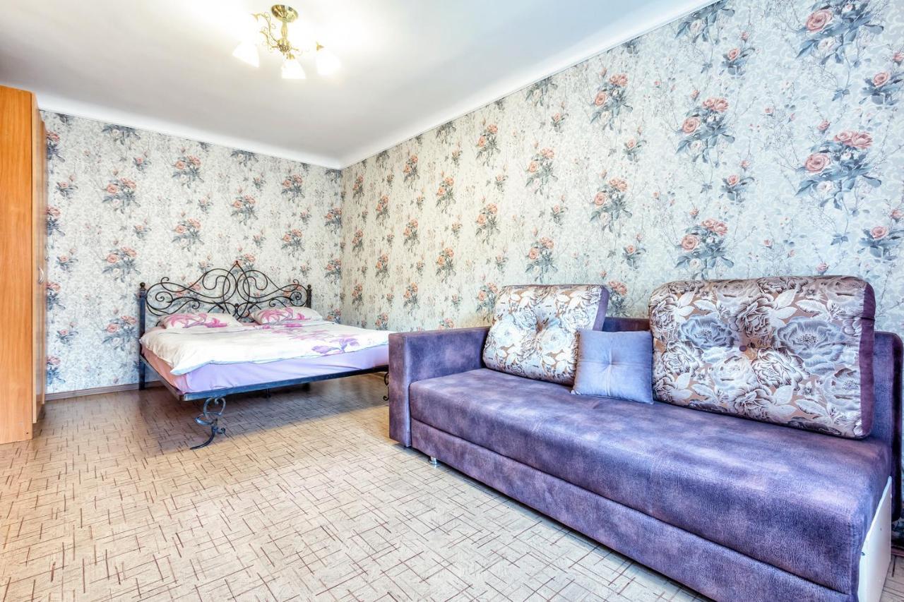 433 Lighthouse Apartments Arbat - Traveler'S Choice Alma-Ata Buitenkant foto